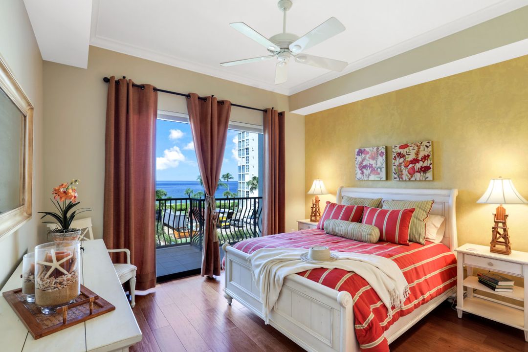 10620 Gulf Shore Dr #401, Naples, FL 34108