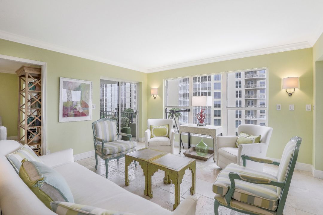 4451 Gulf Shore Blvd N, Naples, FL 34103