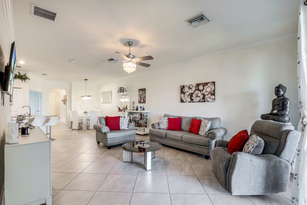 1839 Alameda Dr, Naples, FL 34120