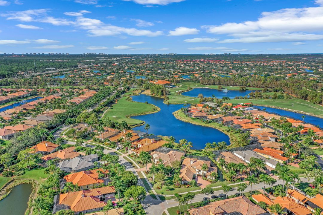 7417 Treeline Dr, Naples, FL 34119