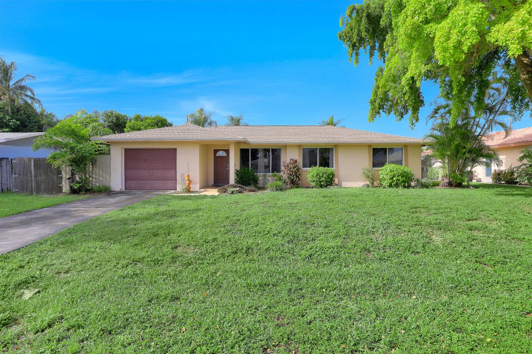 1213 SE 36th St, Cape Coral, FL 33904