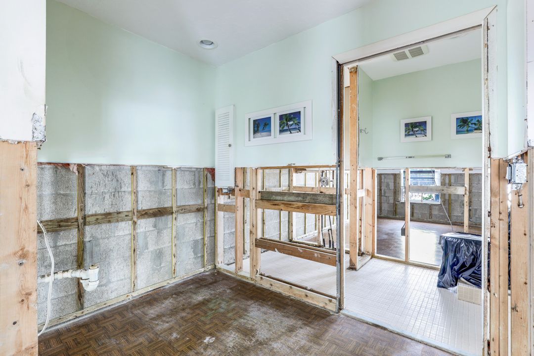 591 Boulder Dr, Sanibel, FL 33957