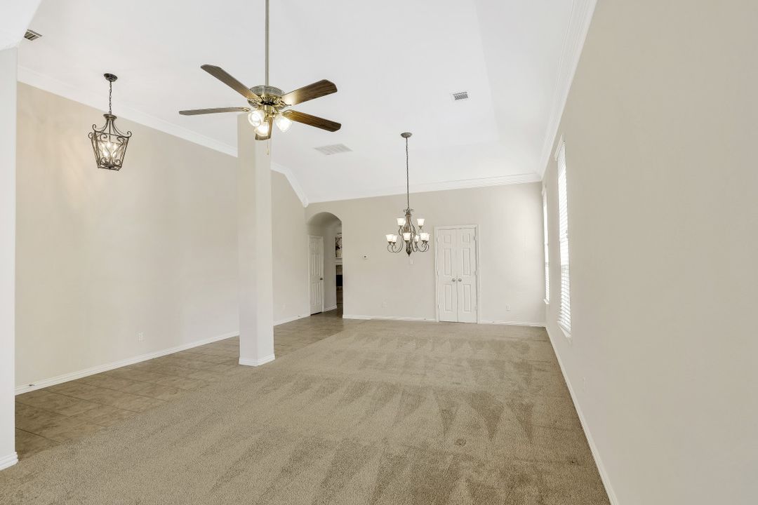 5327 Heath River Ln, Sugar Land, TX 77479