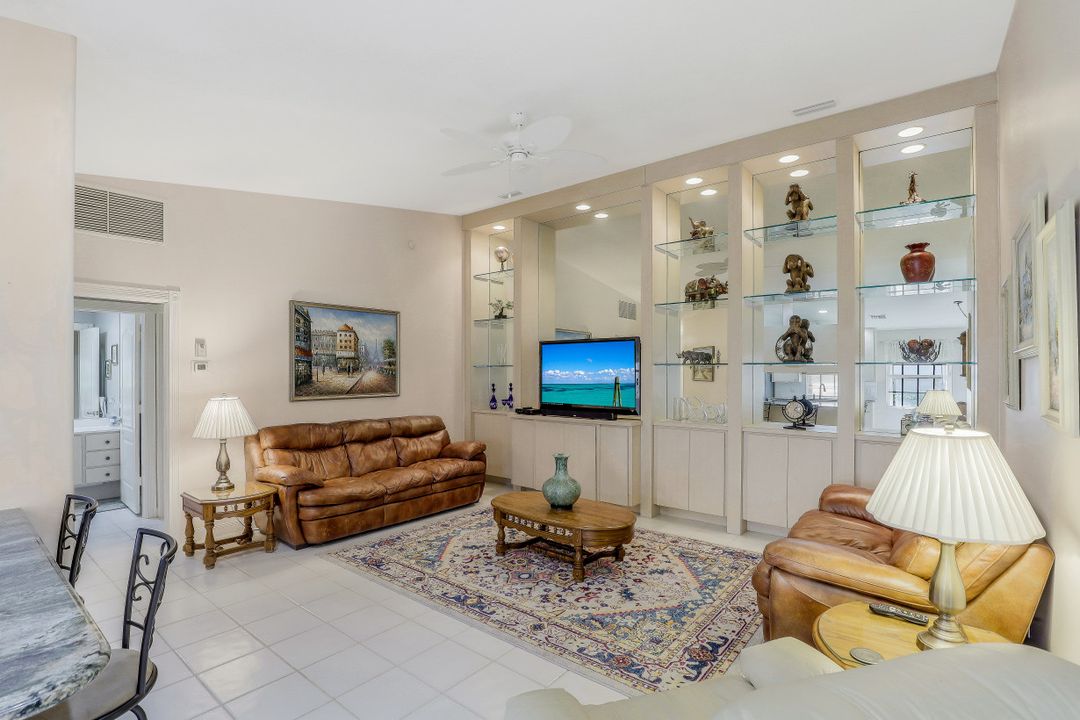 3687 El Segundo Ct, Naples, FL 34109