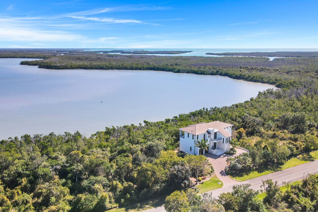 882 Whiskey Creek Dr, Marco Island, FL 34145