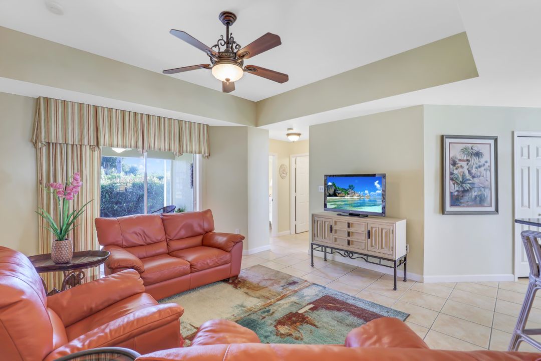 5013 Catalina Ct, Naples, FL 34112