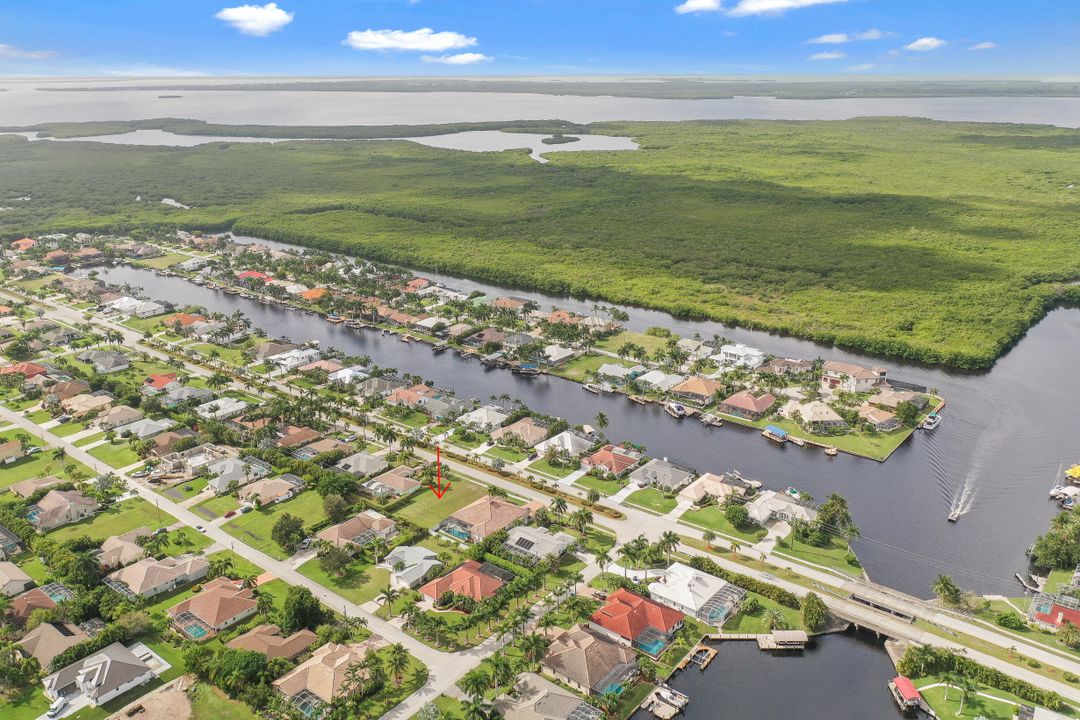 5216 SW 27th Pl, Cape Coral, FL 33914