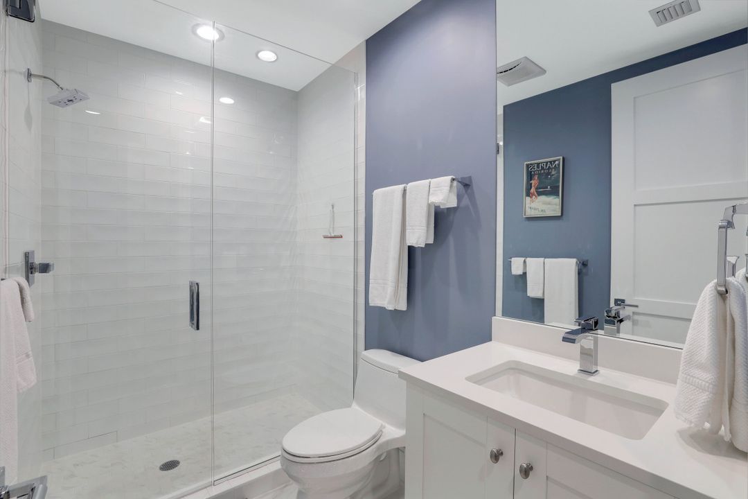 1135 3rd Ave S #107, Naples, FL 34102