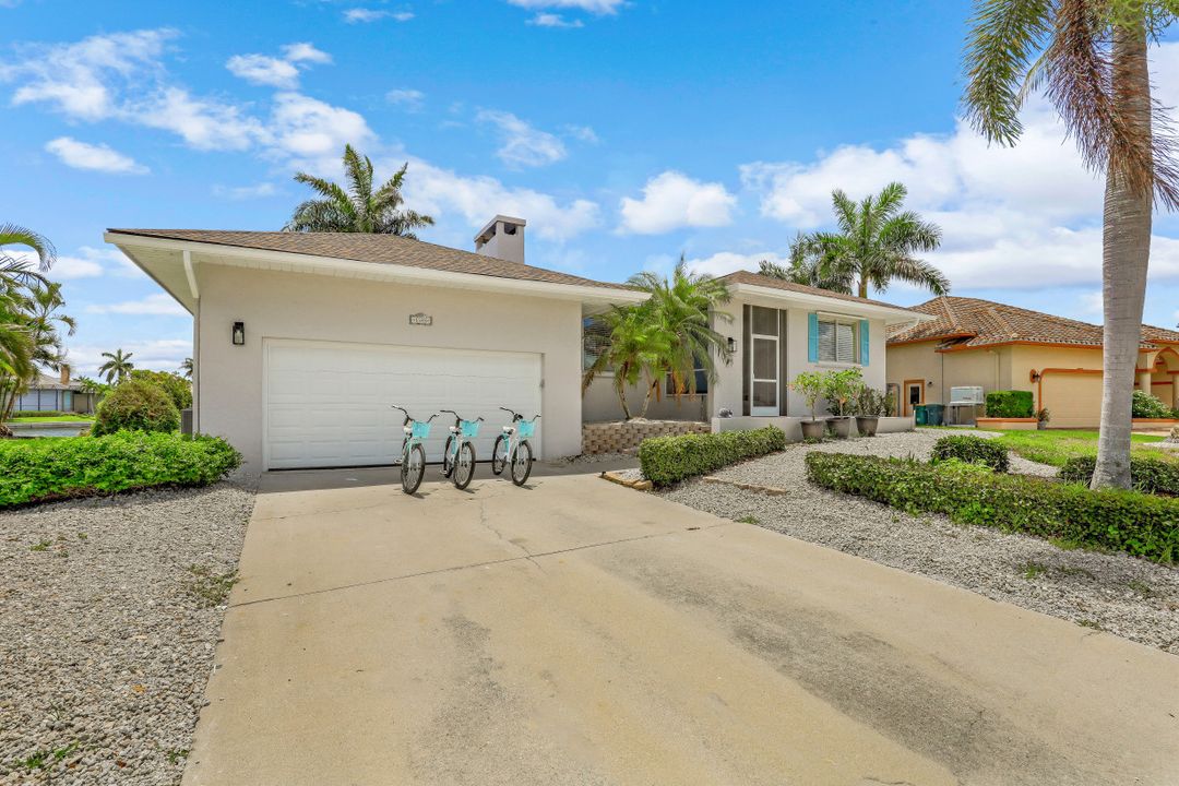 1585 Jamaica Ct, Marco Island, FL 34145