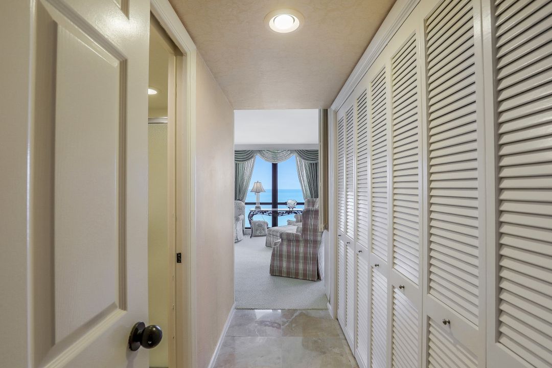 4551 Gulf Shore Blvd N #1003, Naples, FL 34103