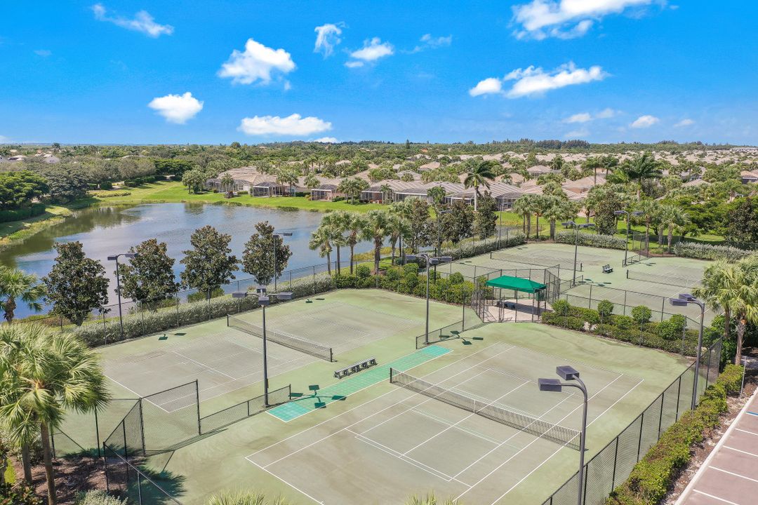 2761 Lambay Ct, Cape Coral, FL 33991