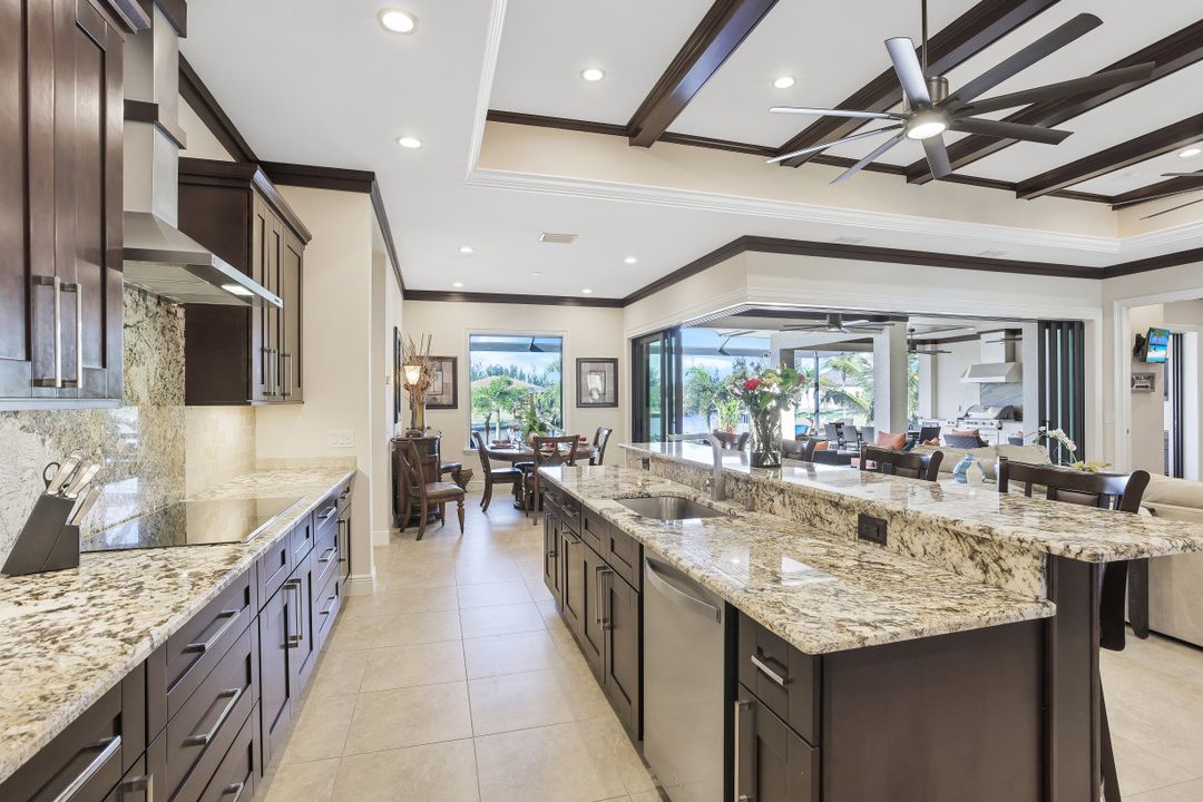 128 NW 39th Ave, Cape Coral, FL 33993