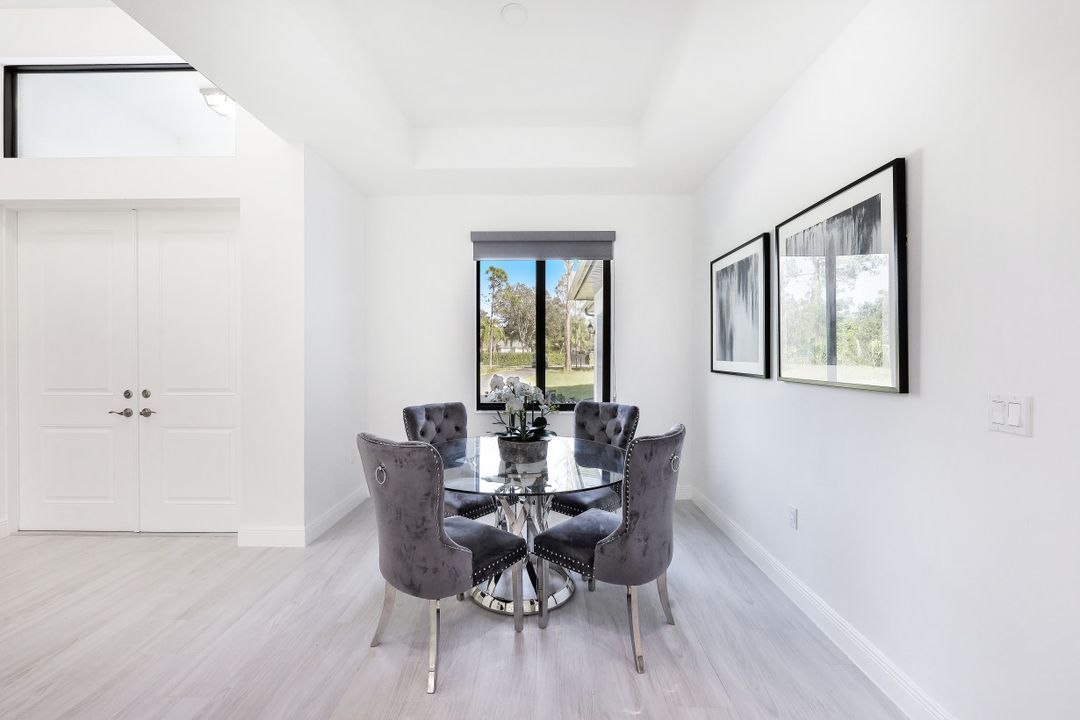 1030 22nd Ave NE, Naples, FL 34120