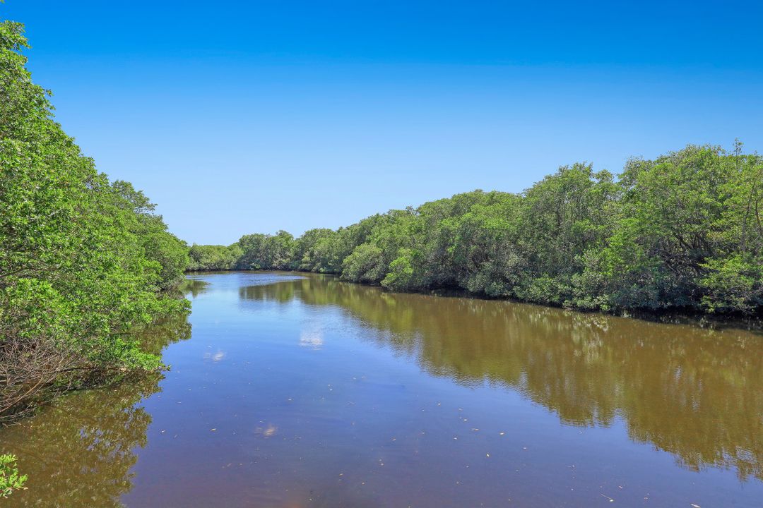 5371 Park Rd, Fort Myers, FL 33908