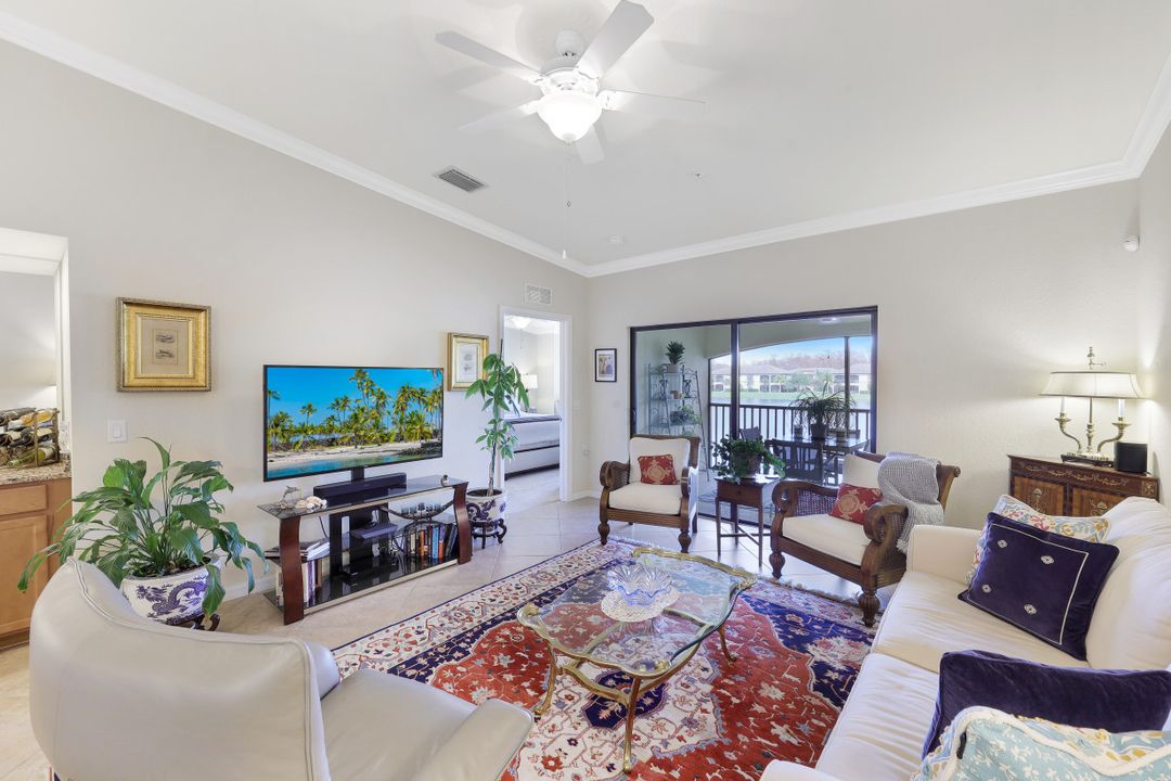 9517 Avellino Wy #2222, Naples, FL 34113