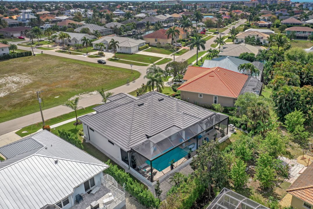 670 Amber Dr, Marco Island, FL 34145