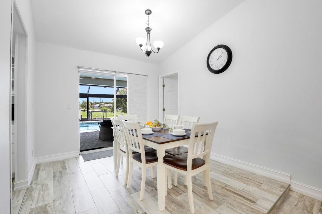 432 Mohawk Pkwy, Cape Coral, FL 33914