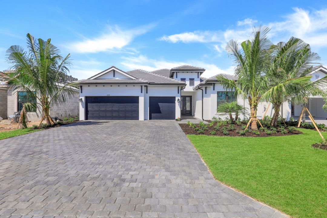 3139 Heather Glen Ct, Naples, FL 34114
