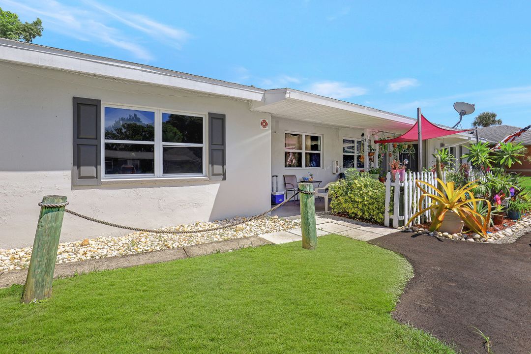 4953 Viceroy St #1 & 4, Cape Coral, FL 33904