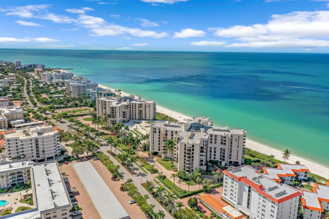 3215 Gulf Shore Blvd N #205, Naples, FL 34103