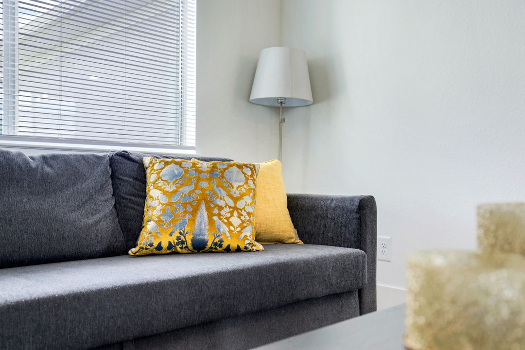 853 SW 13th St, Cape Coral, FL 33991