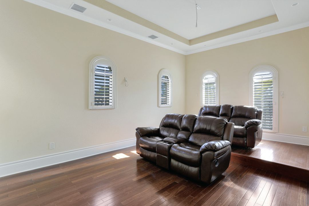 15991 Old Wedgewood Ct, Fort Myers, FL 33908
