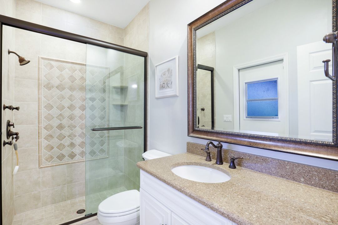 25251 Bay Cedar Dr, Bonita Springs, FL 34134