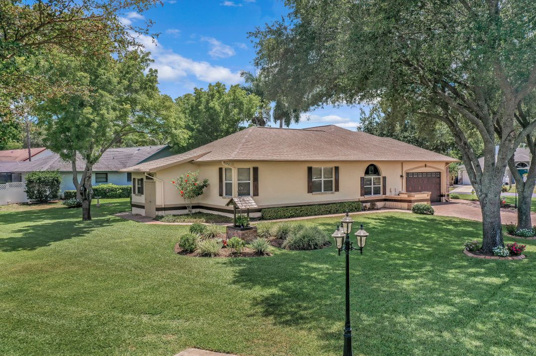 6705 Highland Pines Cir, Fort Myers, FL 33966