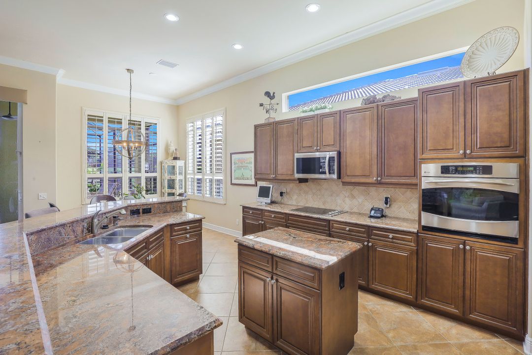 28273 Altessa Way, Bonita Springs, FL 34135