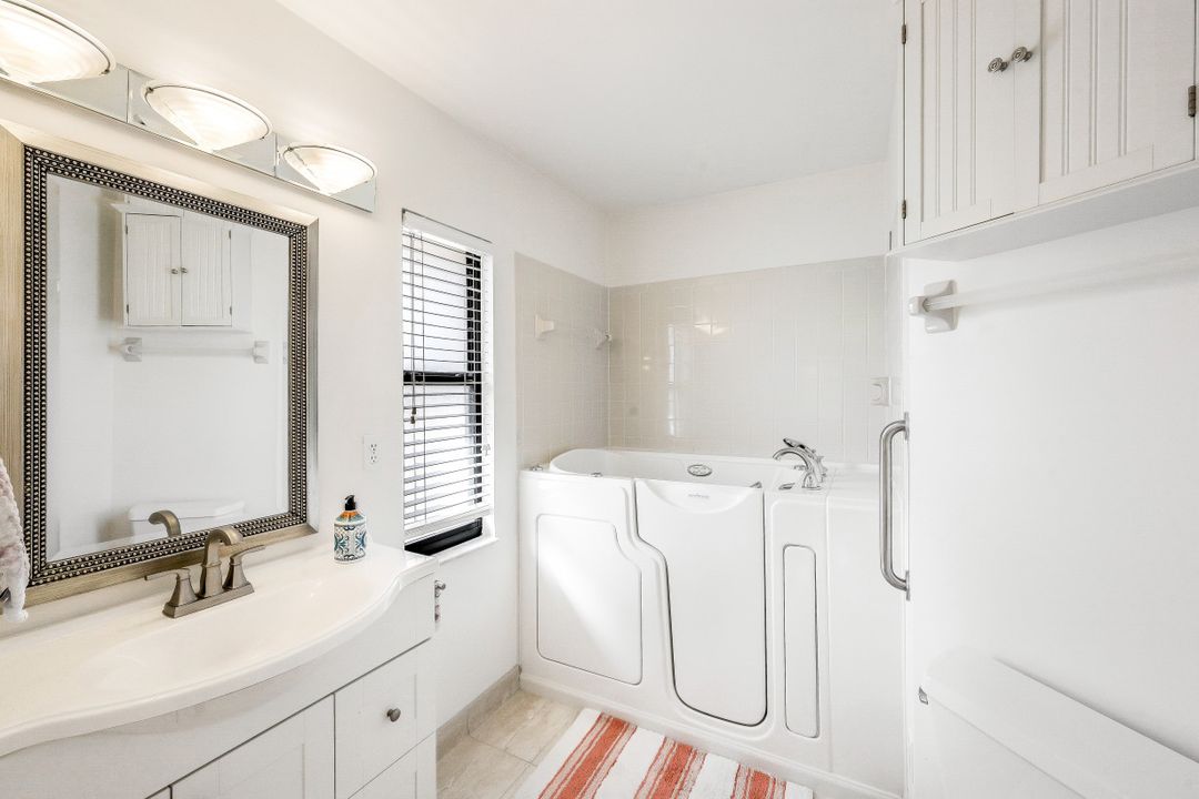 78 Bennington Dr  #Bldg8 #5, Naples, FL 34104