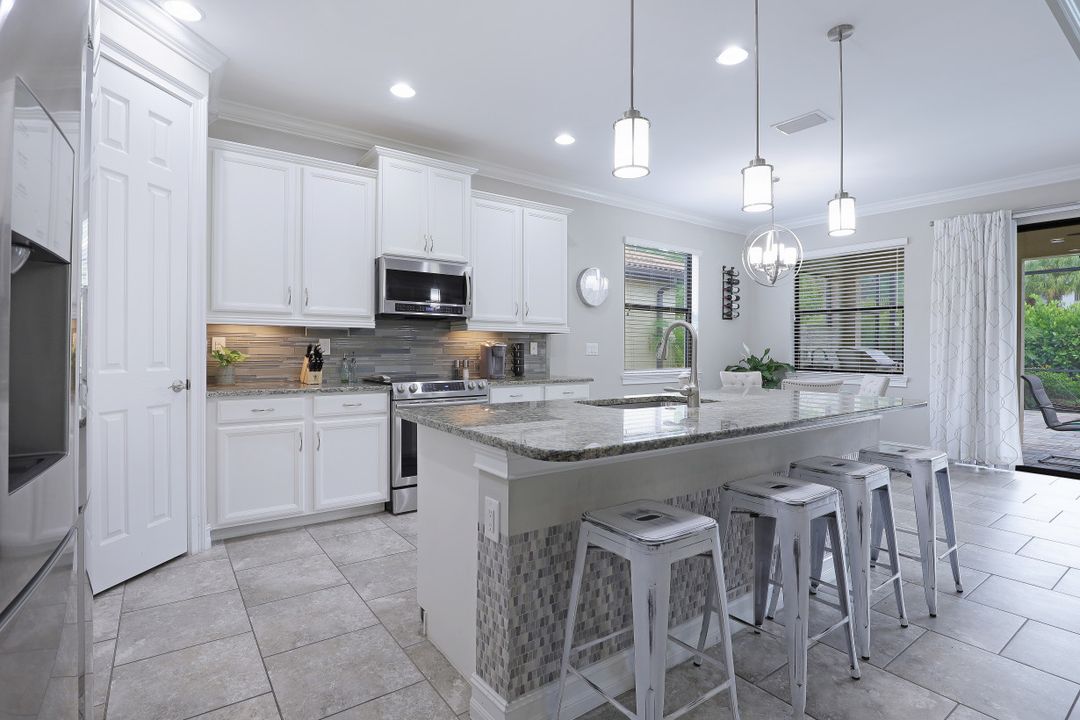 14482 Tuscany Pointe Trail, Naples, FL 34120