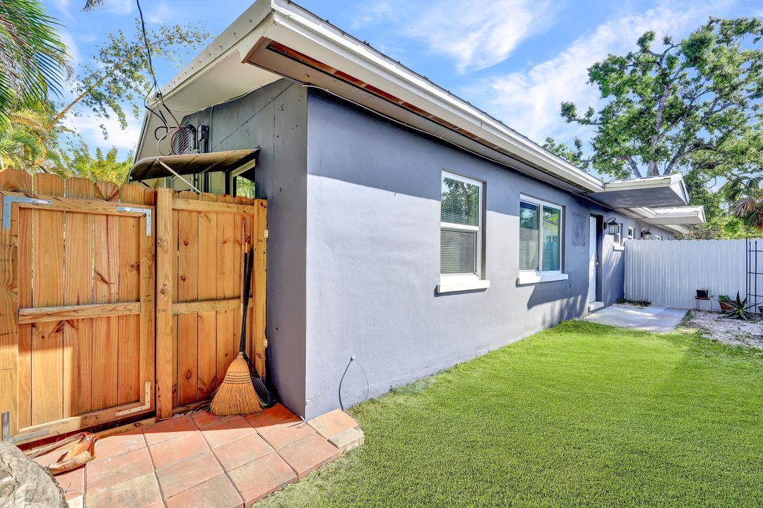 2668 Michigan Ave, Fort Myers, FL 33916