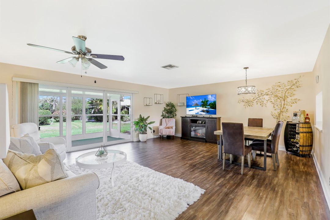 51 Glades Blvd #2, Naples, FL 34112