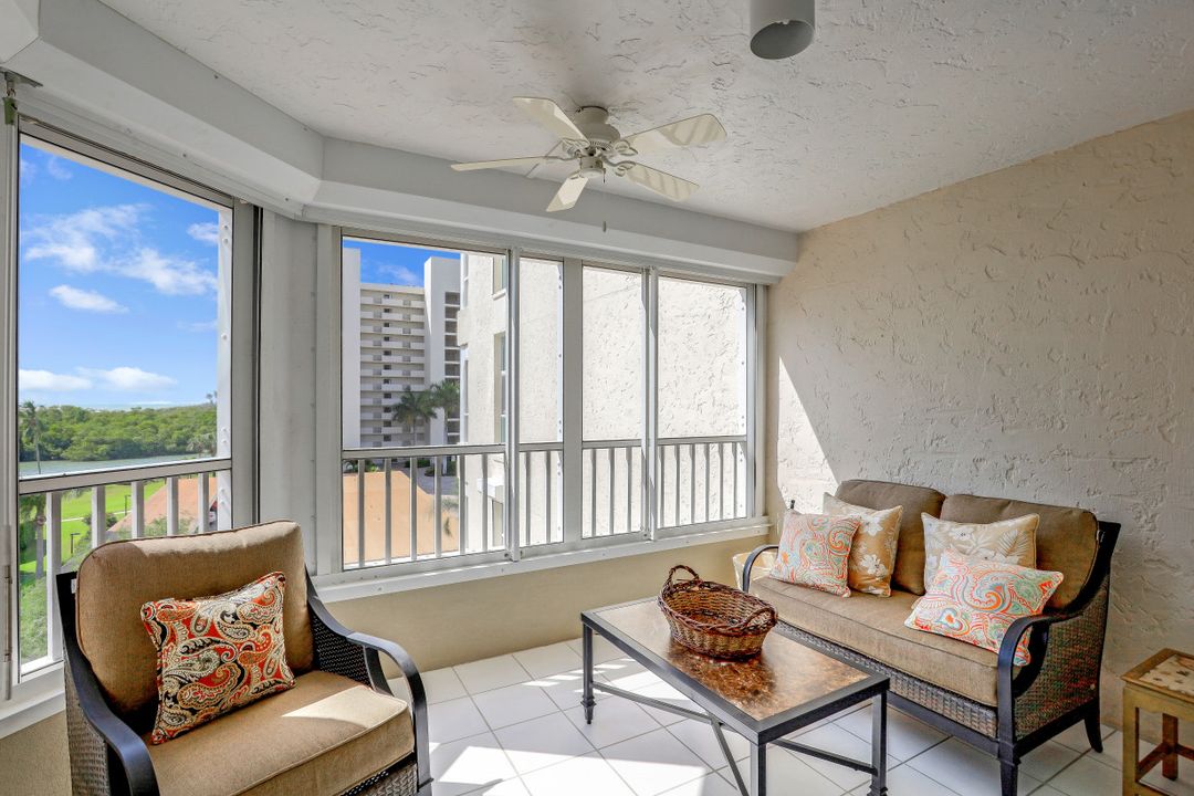 21 Bluebill Ave #404, Naples, FL 34108