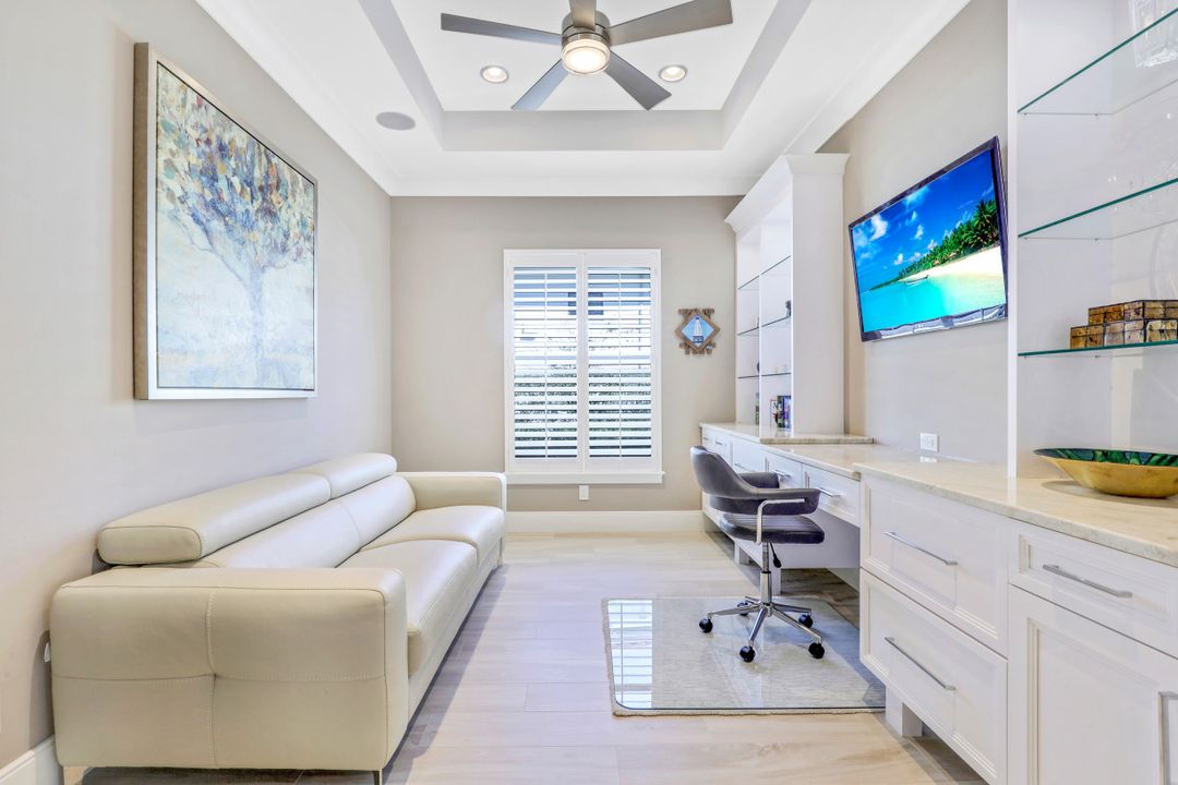 16361 Corsica Way, Naples, FL 34110