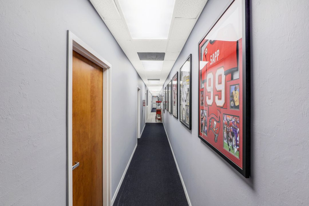 5430 Jaeger Rd, Naples, FL 34109