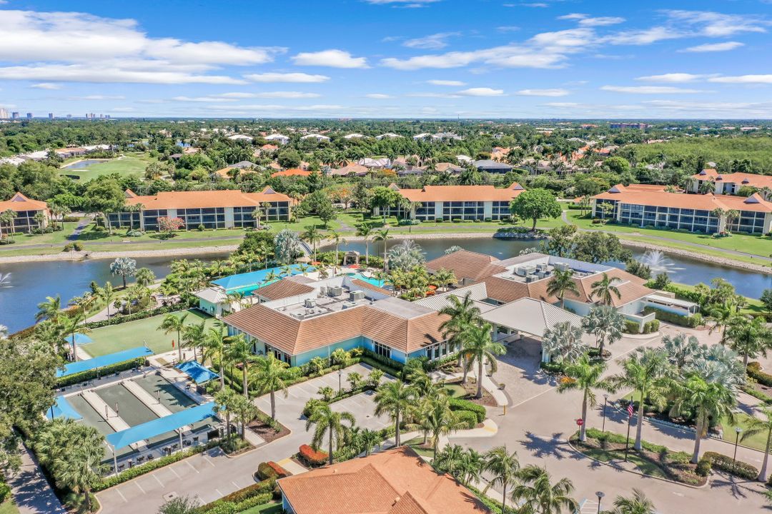 544 Retreat Dr #201, Naples, FL 34110