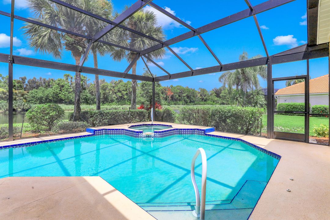 9224 Spring Run Blvd, Bonita Springs, FL 34135