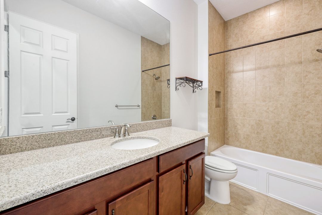 9123 Isla Bella Cir, Bonita Springs, FL 34135