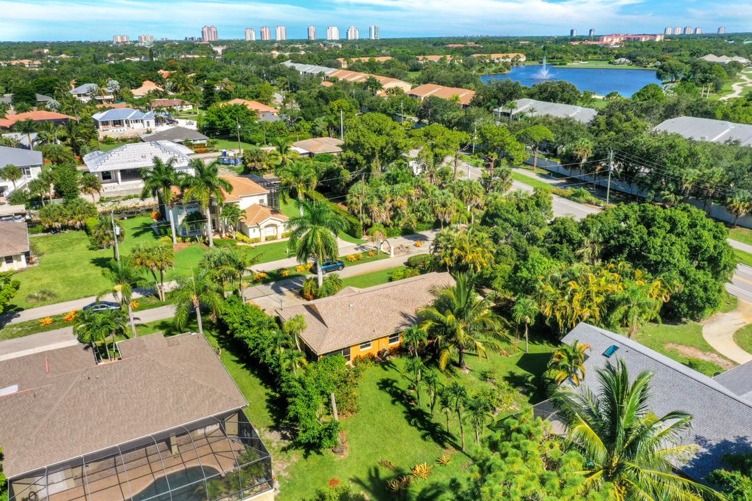 27011 Homewood Dr, Bonita Springs, FL 34135