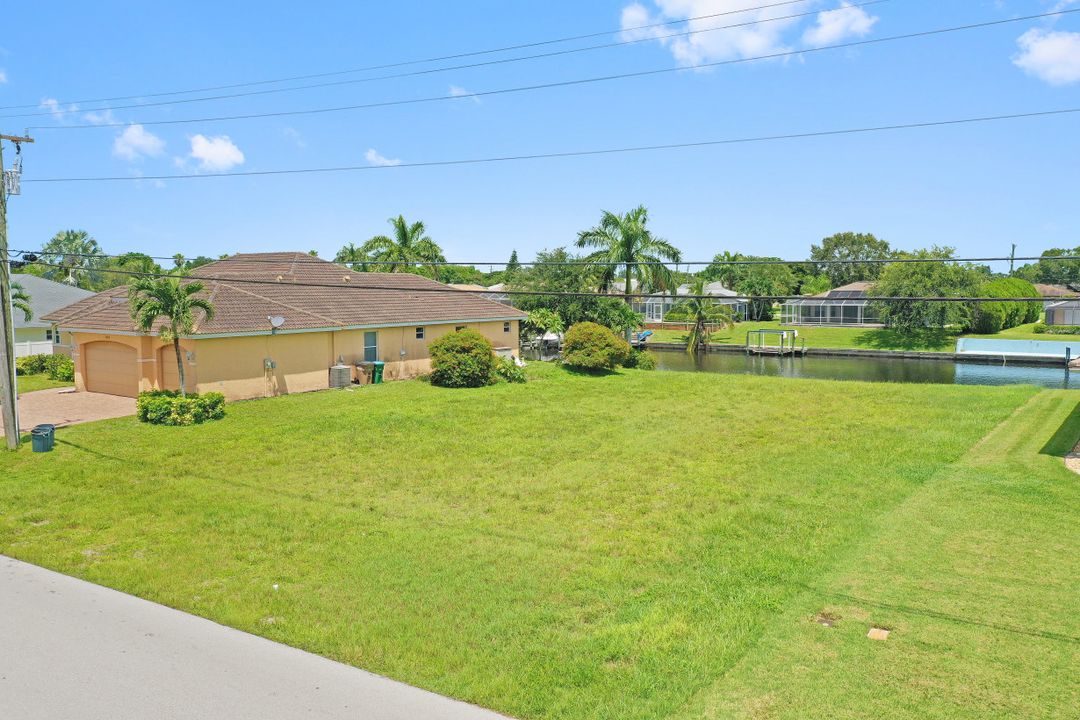 1707 SE 13th St, Cape Coral, FL 33990