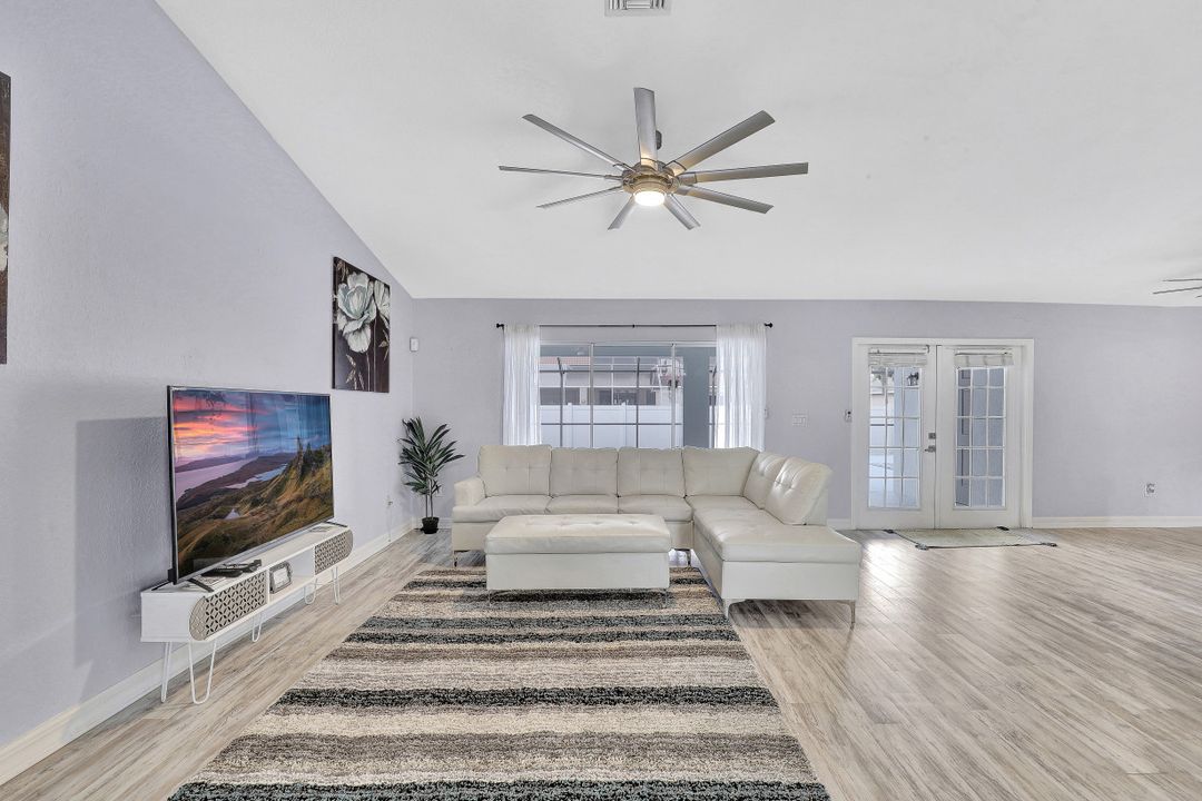 1905 SW 51st Terrace, Cape Coral, FL 33914