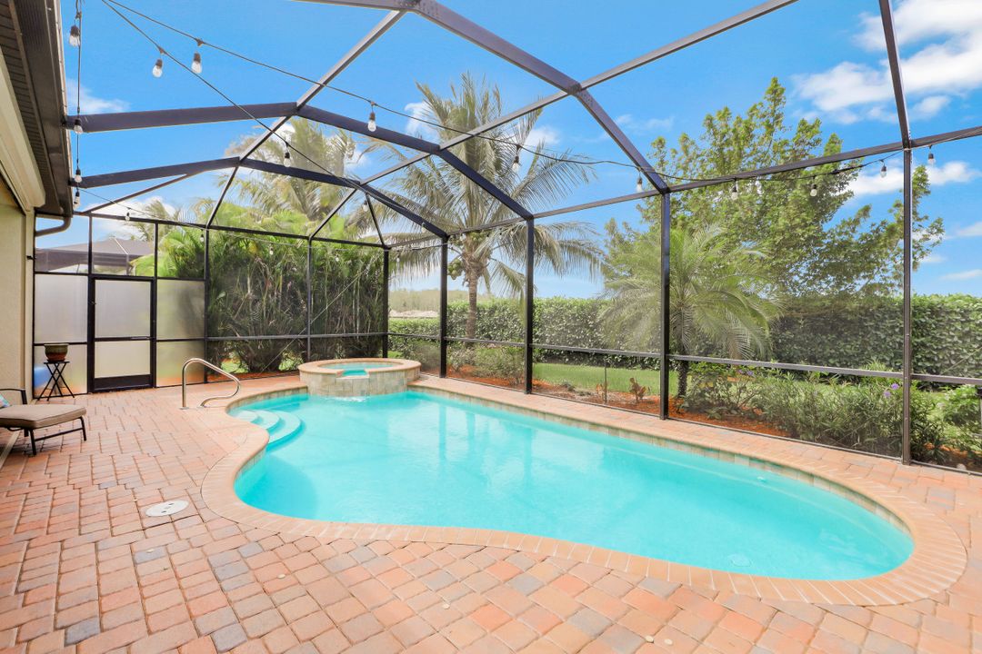 28520 Longford Ct, Bonita Springs, FL 34135