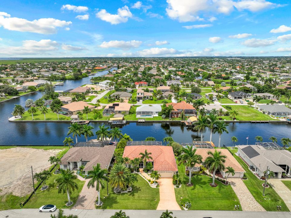 2717 SW 37th St, Cape Coral, FL 33914