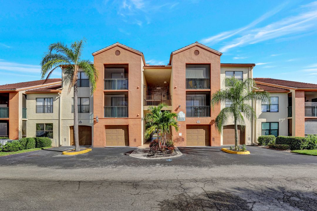 13521 Eagle Ridge Dr #127, Fort Myers, FL 33912