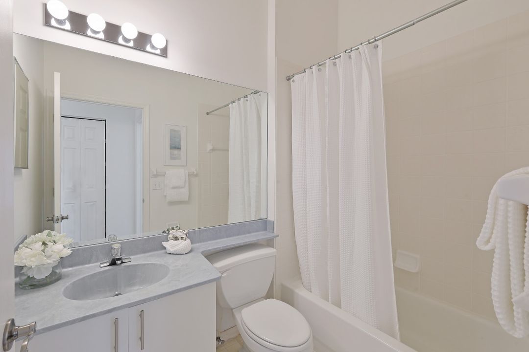 4940 Deerfield Way #203, Naples, FL 34110