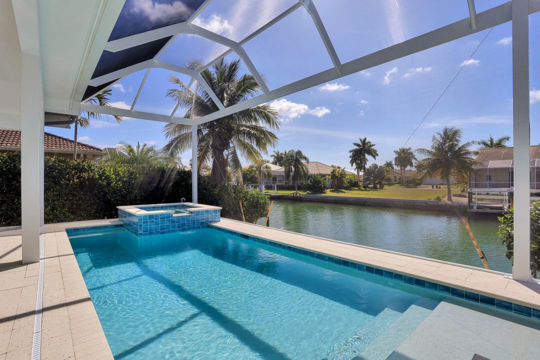 979 Daisy Ct, Marco Island, FL 34145