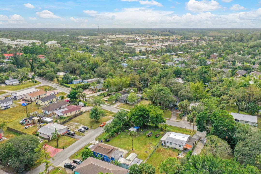 27556 Nevada St, Bonita Springs, FL 34135