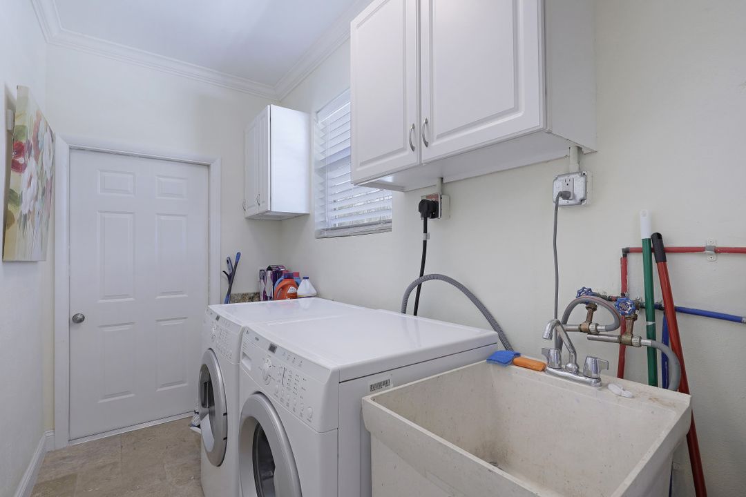 787 Apple Ct, Marco Island, FL 34145