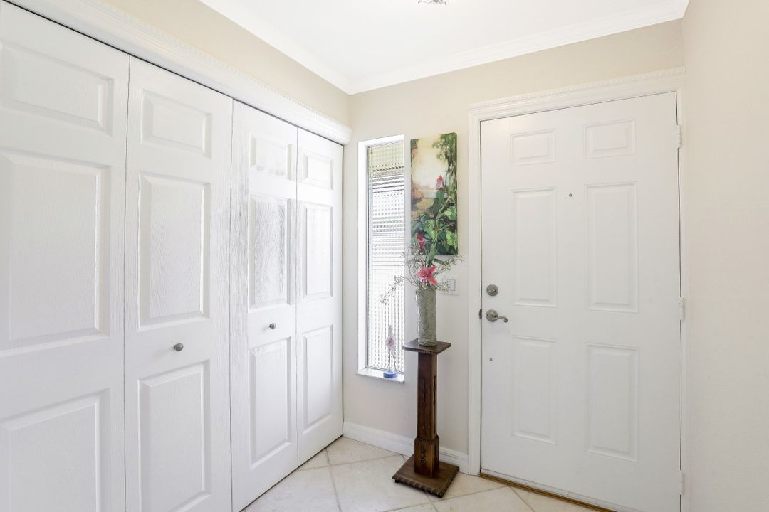 746 Broad Ave S, Naples, FL 34102